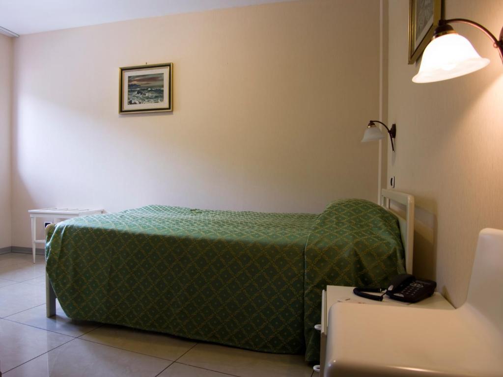 Hotel Cristallo Леричи Стая снимка