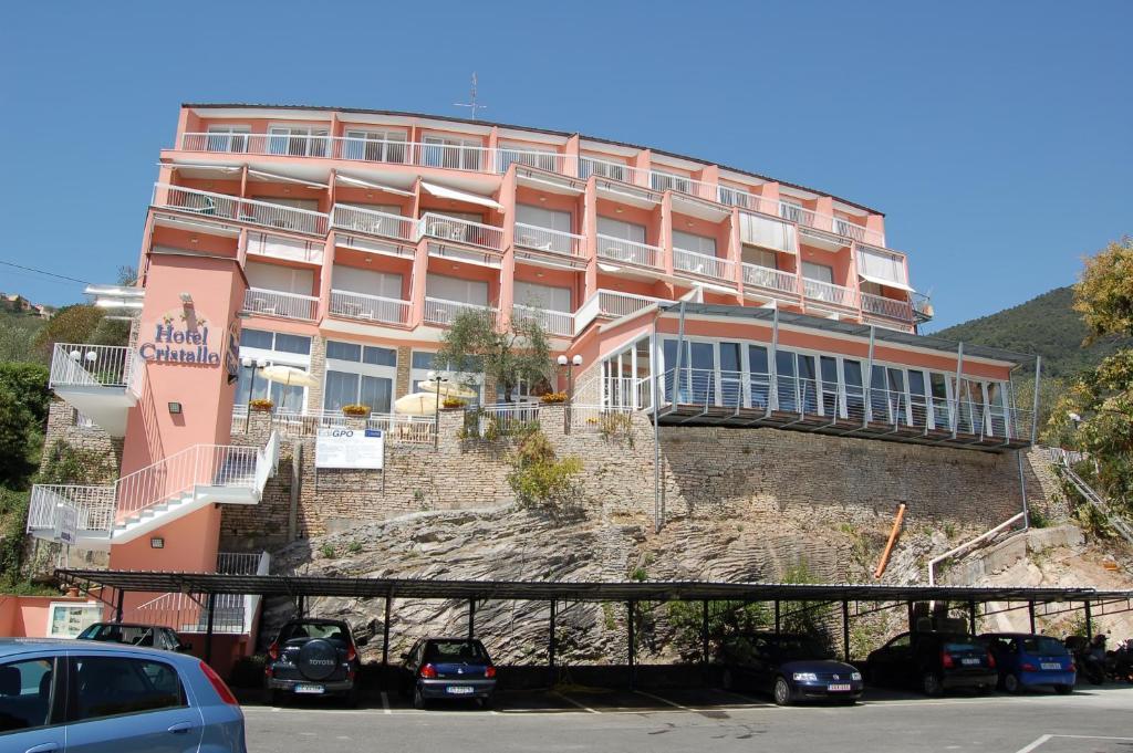 Hotel Cristallo Леричи Екстериор снимка