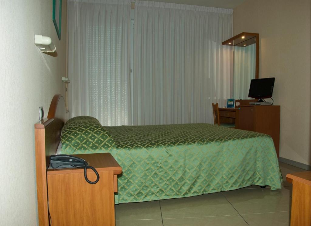 Hotel Cristallo Леричи Стая снимка