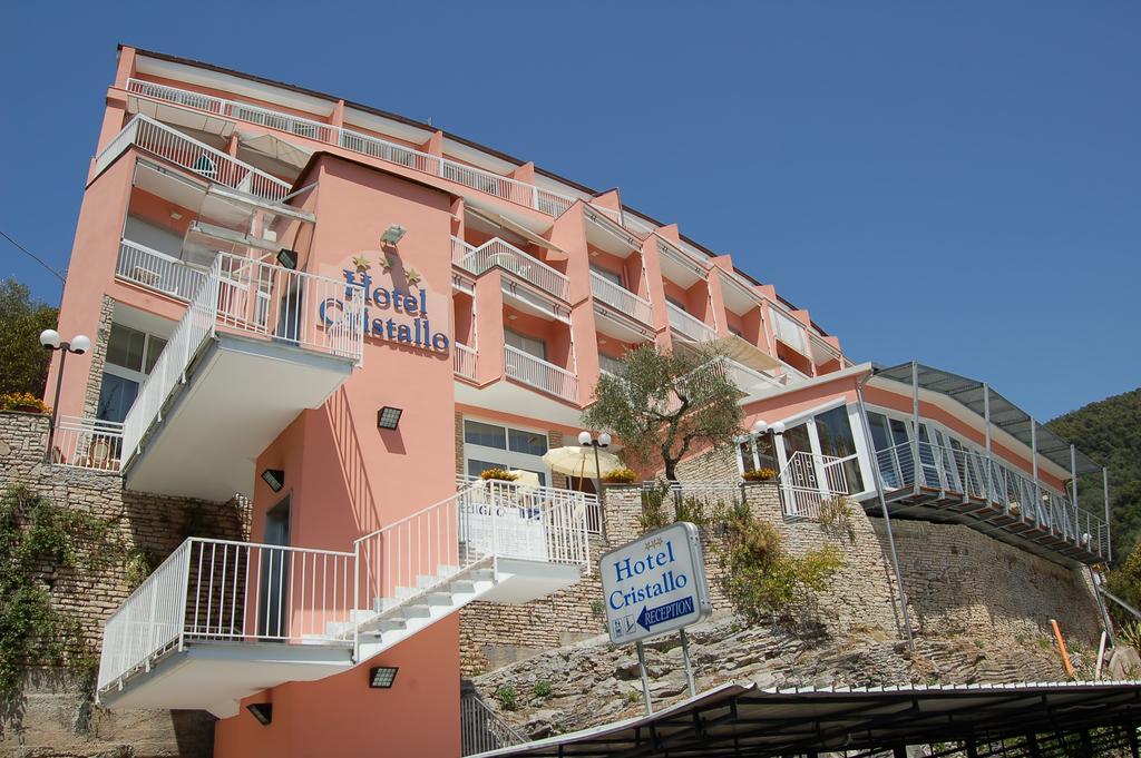 Hotel Cristallo Леричи Екстериор снимка