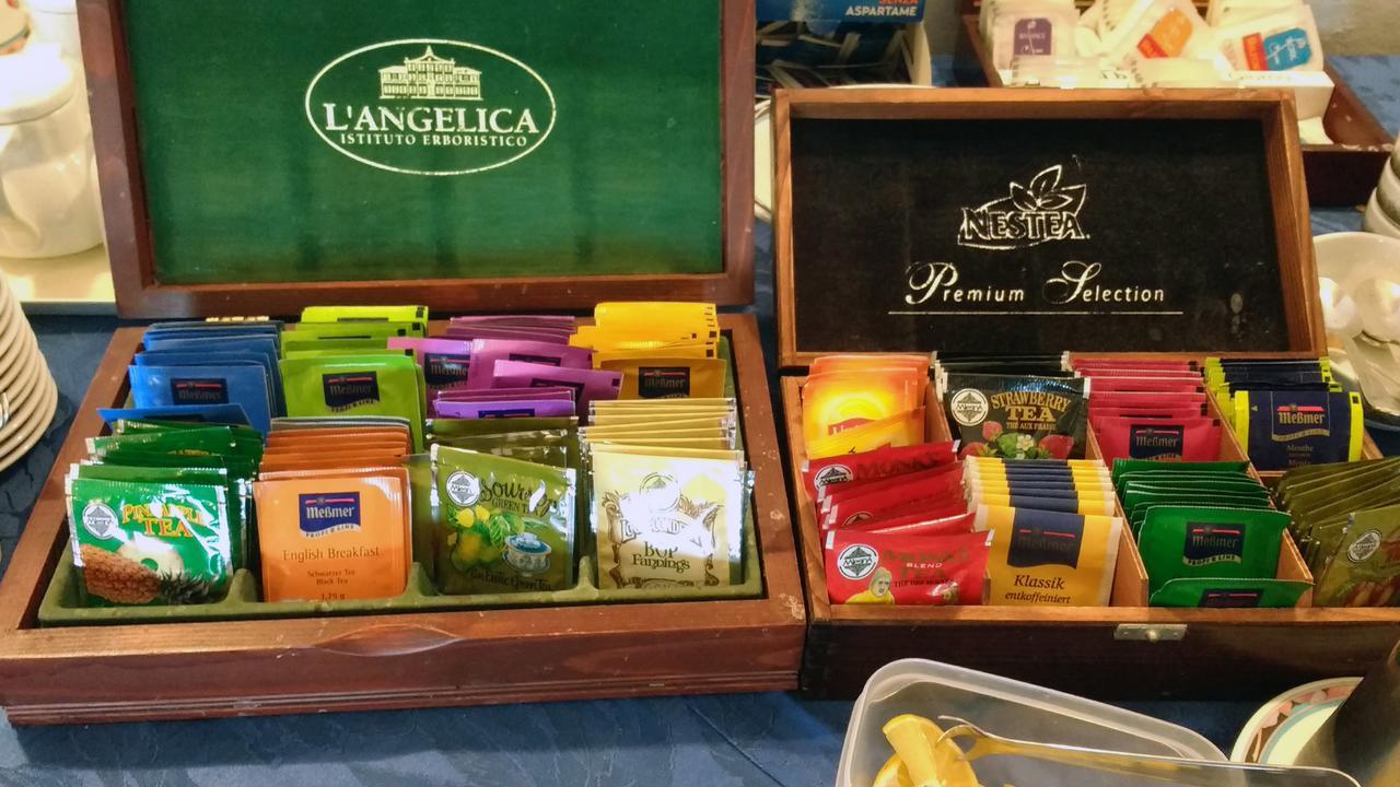 Hotel Cristallo Леричи Екстериор снимка