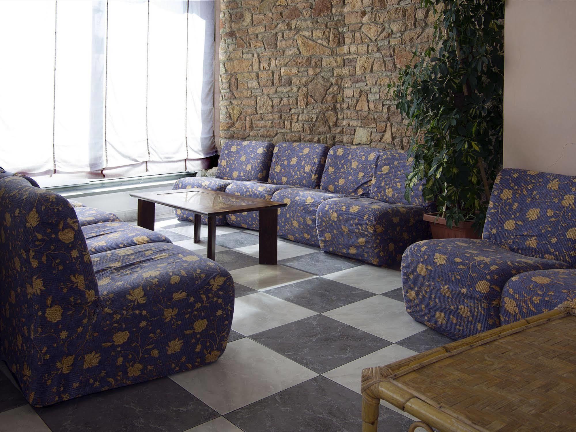 Hotel Cristallo Леричи Екстериор снимка